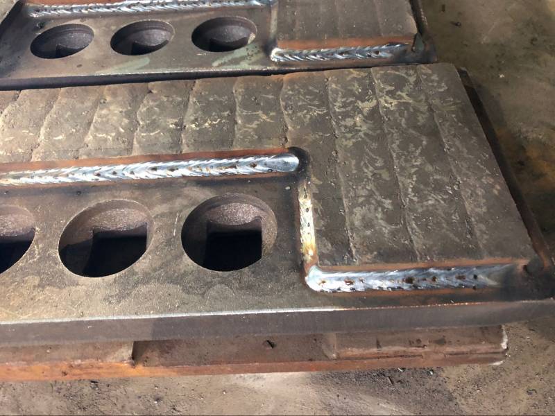 lames à plaques rechargées