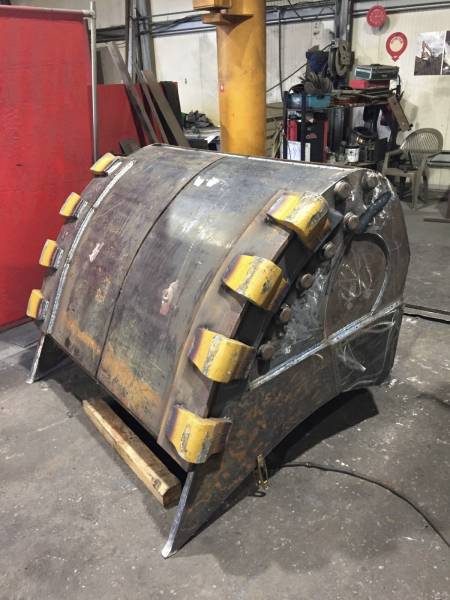 Je souhaite renforcer mon godet de carrière près de Bordeaux