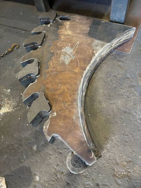 DENT DE DEROCTAGE SCIE SUR MESURES FABRIQUEE EN NOS ATELIERS DE MARTILLAC