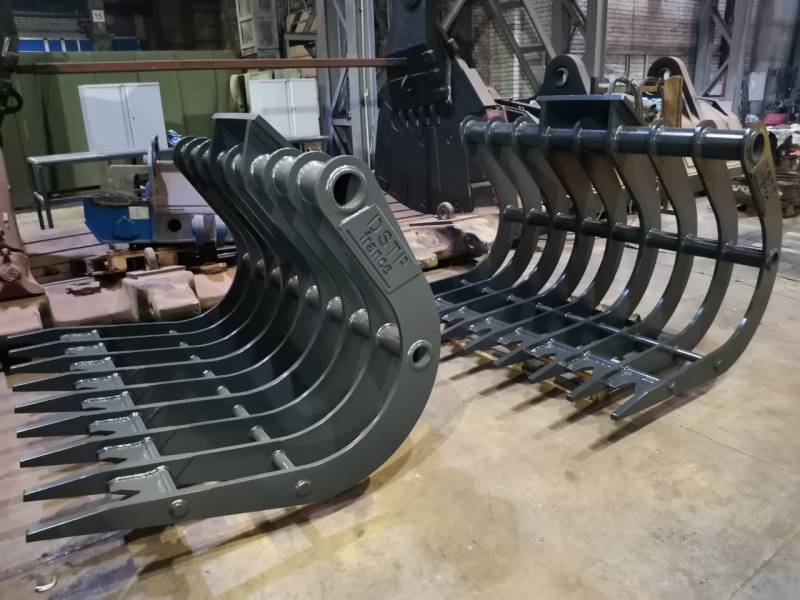 Où trouver un fabricant d'équipements sur mesures pour engin de TP et qui fait aussi vendeur de pièces d'usures près de Bordeaux
